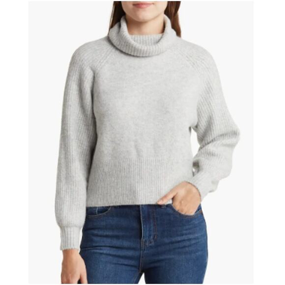 NEW ELODIE NORDSTROM Women's Gray Long Sleeve Turtleneck Sweater Size S - Picture 1 of 6